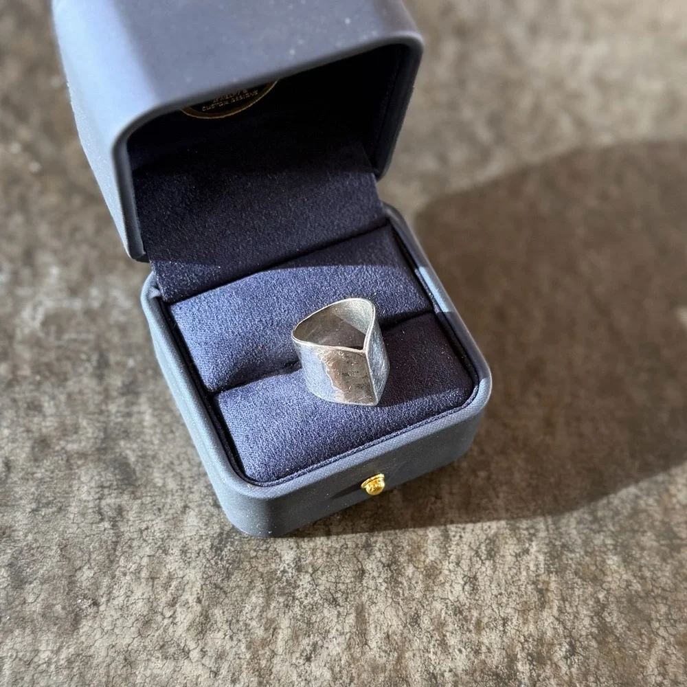 SILPADA STERLING SILVER Cigar Ring Band Size 6 - Picture 4 of 5